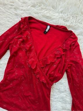 Vintage Forever 21 red silver sparkle wrap front v neck stretchy top size small